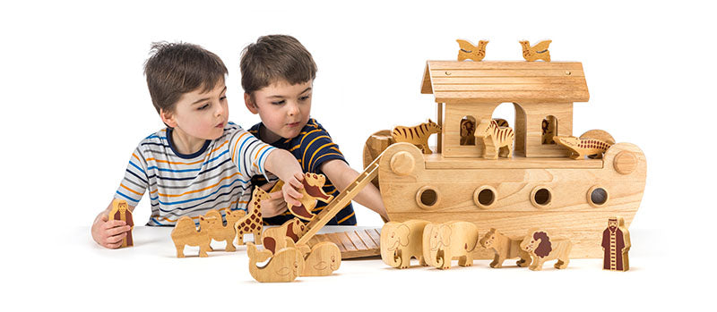 Wooden deluxe Noahs ark playset with natural wood characters